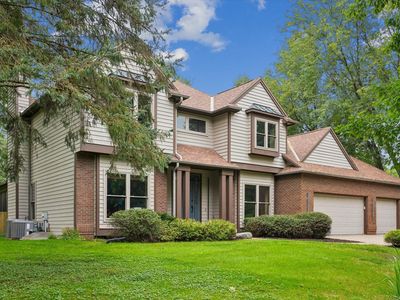 39 N High Circle Dr NE