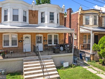 1106 Lawrence Ave