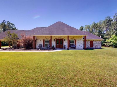 8203 Dakota Dr