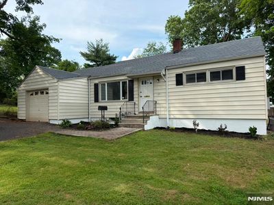 25 Lakeview Dr