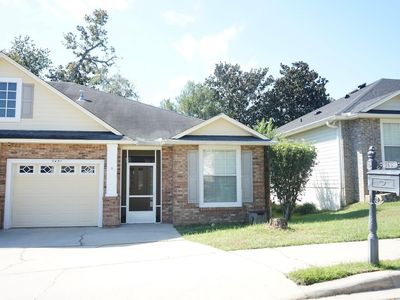 5451 Hampton Hill Cir