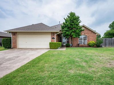 2912 Astor Dr