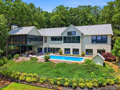 714 Clearview Dr
