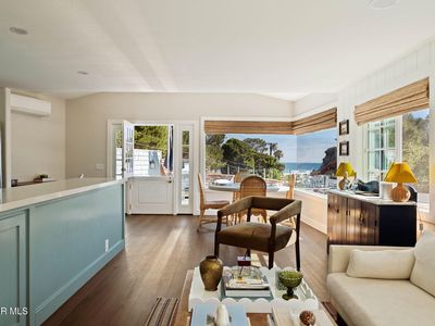 1 Paradise Cove Rd