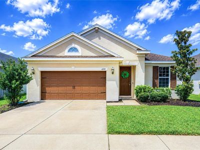 4749 ROLLING GREEN DRIVE