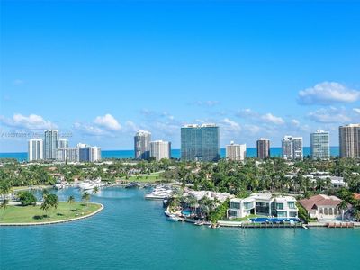 10261 E Bay Harbor Dr APT 301