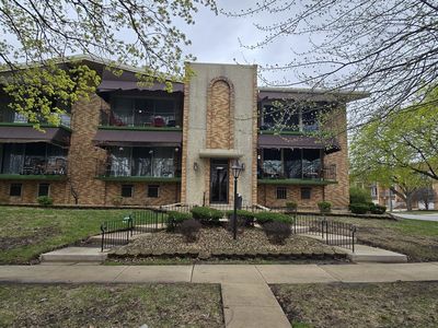 9637 S Keeler Ave APT 1E