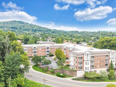 2125 Yellow Mountain Rd #302