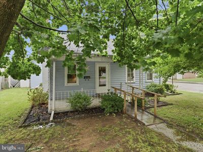 224 Lurgan Ave
