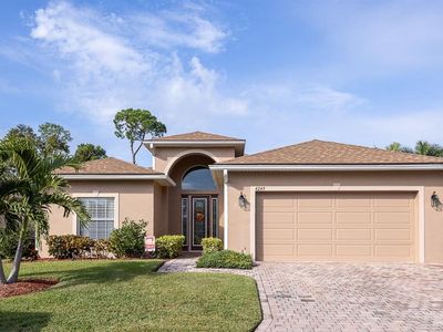 4249 Berwick Dr