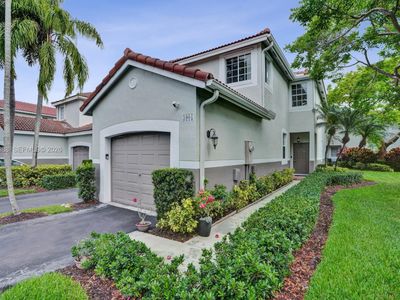 Property at 3901 San Simeon Ln, Weston, FL