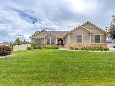 2071 Greenbriar Rd