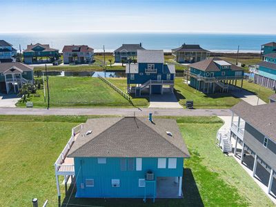 Property at 3225 Sea Castle Dr, Crystal Beach, TX