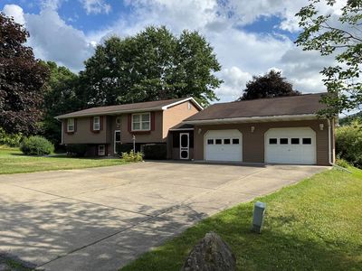 10 Austin Dr