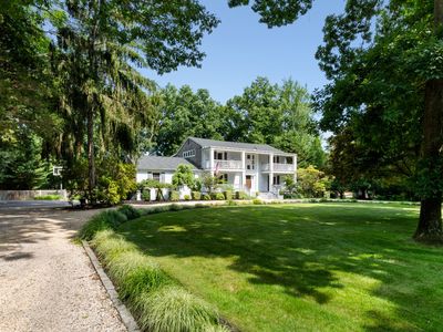 3 Aida Ct