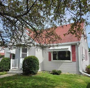 728 Hillsbourgh