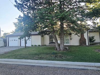 804 2nd Ave W