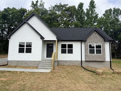 Property at 404 Leigh Anna Cir, Lafayette, TN