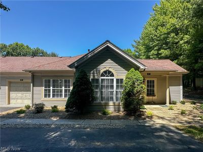 Property at 7 Woodland Chase Blvd, Niles, OH