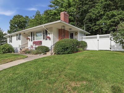 28 Hilltop Cir
