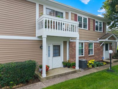 80 Maplewood Dr