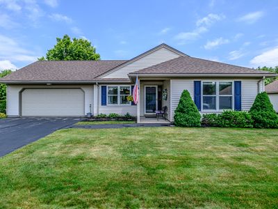 102 Fountain Way #102
