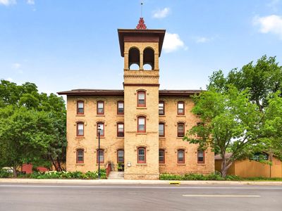 251 E Main St APT 303