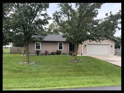 Property at 1414 Rosewood Ter, Macon, MO