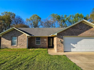 123 Ashbrook Ln