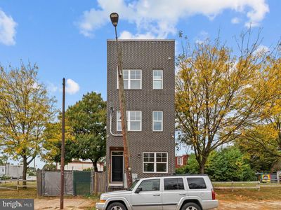 1682 N 54th St
