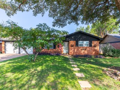 2401 S Elmwood Dr