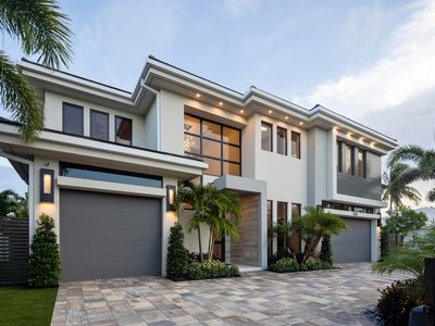 354 NE 4th Street