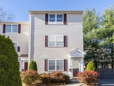 11-11A Endicott St #3