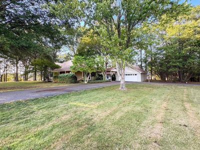 96 Whaley Rd