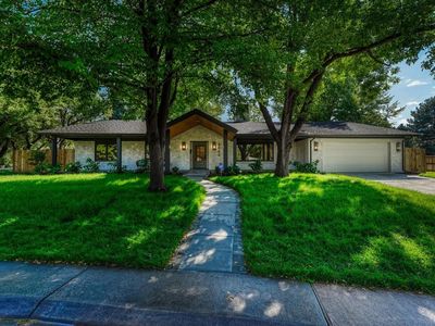 3080 E Flora Pl