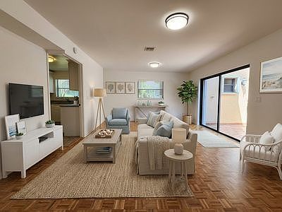 117 N Lakeside Dr APT B