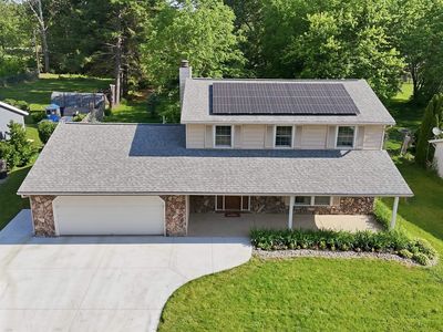 5613 Lionel Dr