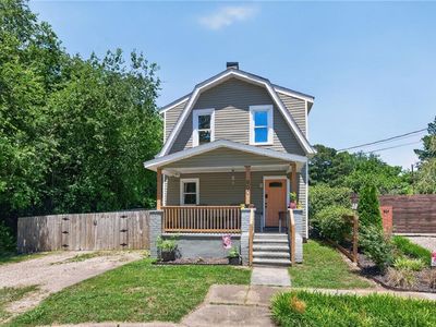 800 Summit Ave
