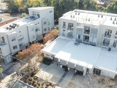 1075 Baxter St #A304