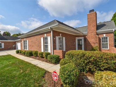 8332 Highland Glen Dr