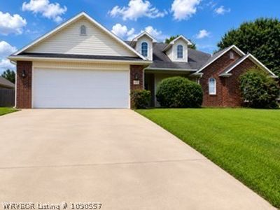 3215 Osprey Dr