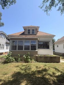 3030 N 48th STREET