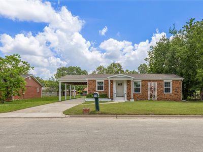 2105 Cabot Cir