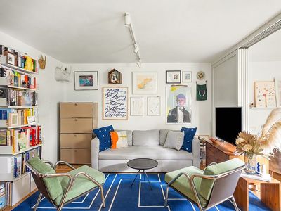 210 E Broadway APT H302