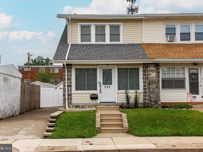 228 Stanley Ave