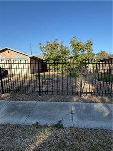 3414 Crest Lake Dr