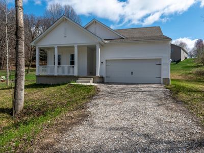 3062 Apple Valley Dr