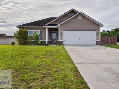 302 Huntington Dr NE