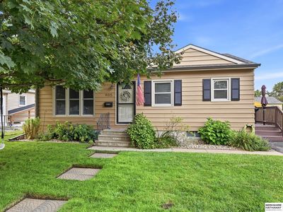 905 Hopkins Dr