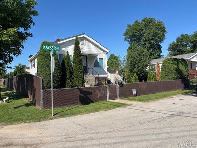 600 Kayser Ave
